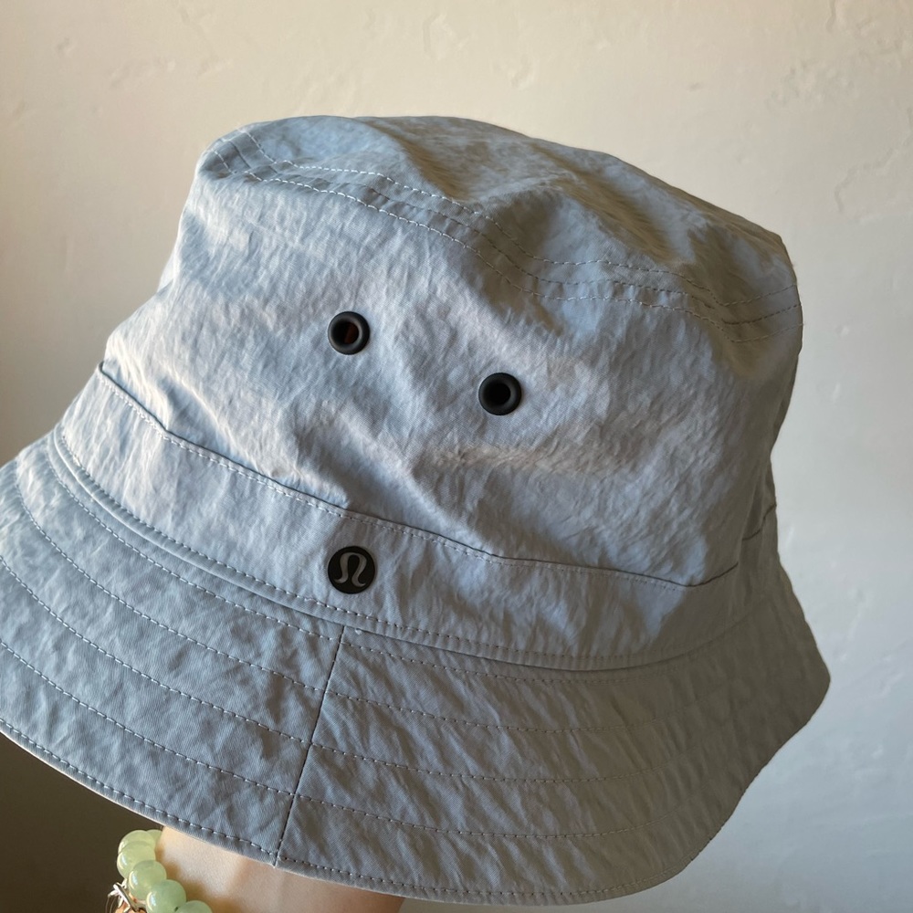 SUPER RARE Lululemon bucket hat